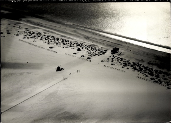 Ak Nordseebad Sankt Peter Ording, Fliegeraufnahme, Badestrand