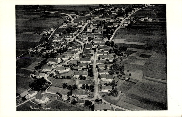 Ak Breitenbrunn in het Ertsgebergte, luchtfoto van typische landelijke architectuur, velden