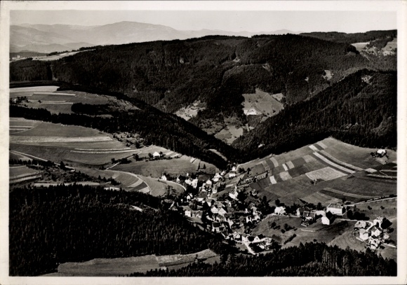 Ak Gütenbach im Schwarzwald, Fliegeraufnahme