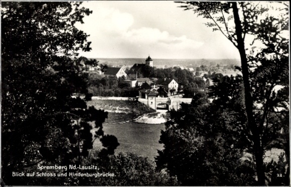 Ak Spremberg in Lausitz, uitzicht op het kasteel, Hindenburgbrug, Spremberg Neder-Lausitz