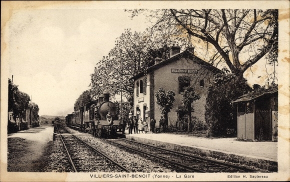 PC Villiers Saint Benoit Yonne, station, track side, steam engine