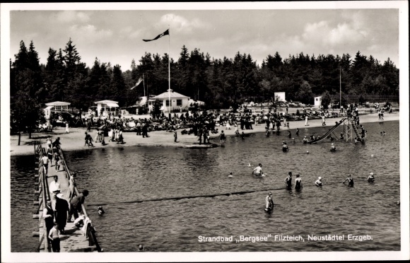 Ak Neustädtel Schneeberg im Erzgebirge, Strandbad Bergsee Filzteich, Rutsche