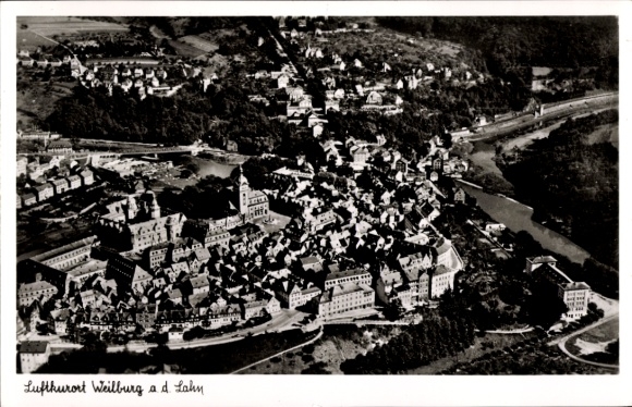 Ak Weilburg an der Lahn Hessen, Fliegeraufnahme