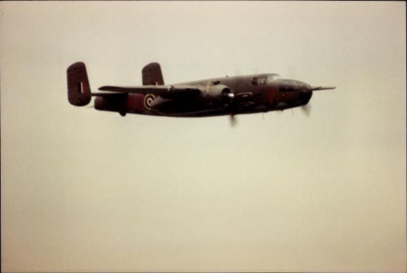 Set von 71 Fotos Flugzeuge und  Hubschrauber