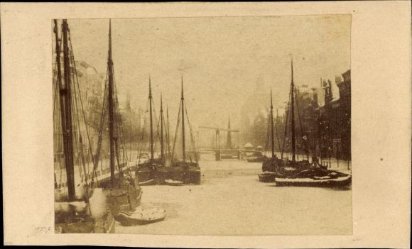 Photo Amsterdam North Holland Netherlands, Singel, winter view