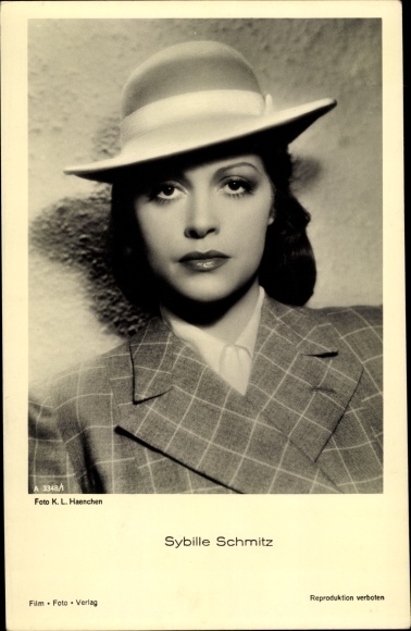 Postcard actress Sybille Schmitz, portrait, hat