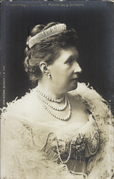 Postcard Grand Duchess Marie of Mecklenburg Schwerin, portrait