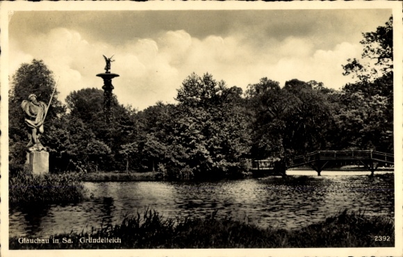 Postcard Glauchau in Saxony, lake with statue, bridge, nature, clouds, Gründelteich