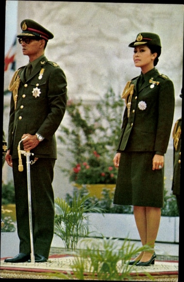 Postcard King Bhumibol Adulyadej, portrait