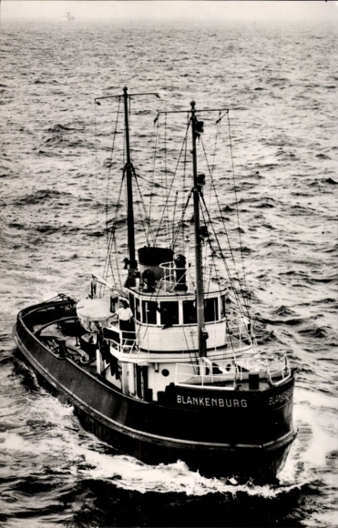 Ansichtkaart schip, sleepboot Blankenburg, L. Smit & Co.