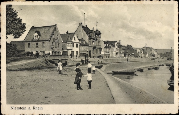 Postcard Nierstein am Rhein, partial view of the village