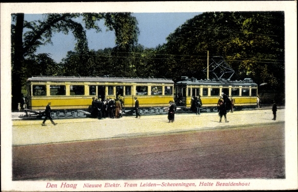Postcard Den Haag Zuid-Holland, Nieuwe Electr. Tram Leiden-Scheveningen, Bezuidenhout stop