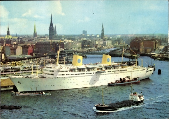 Ansichtkaart Hamburg Mitte Altstadt, stoomboot Gripsholm, Swedish America Line, aan de kade met sleepboten, bakboord
