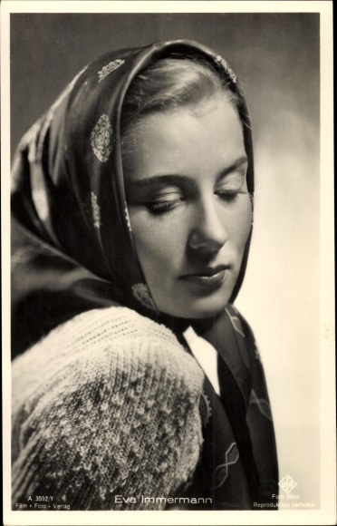 Postcard actress Eva Immermann, portrait, headscarf