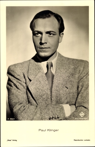Postcard actor Paul Klinger, portrait in a suit, Ross Verlag A 2662 1, Ufa Film