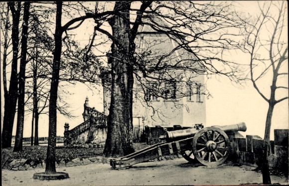 Postcard Königstein an der Elbe Saxon Switzerland, fortress cannon from 1741, trees, stairs