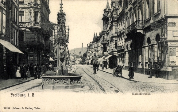 Ak Freiburg im Breisgau, Kaiserstraße, Straßenansicht,  , Menschen auf der Straße