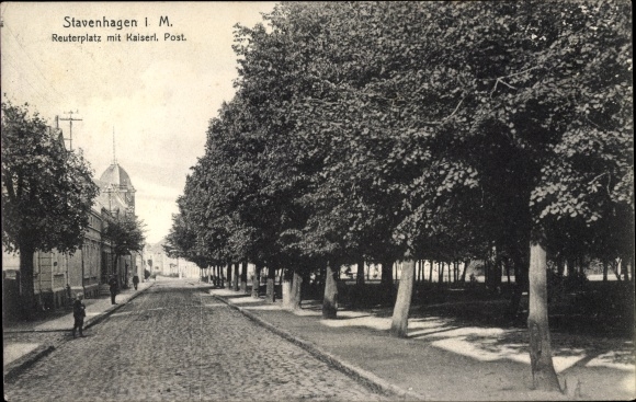 PC Reuterstadt Stavenhagen, Reuterplatz with Imperial Post
