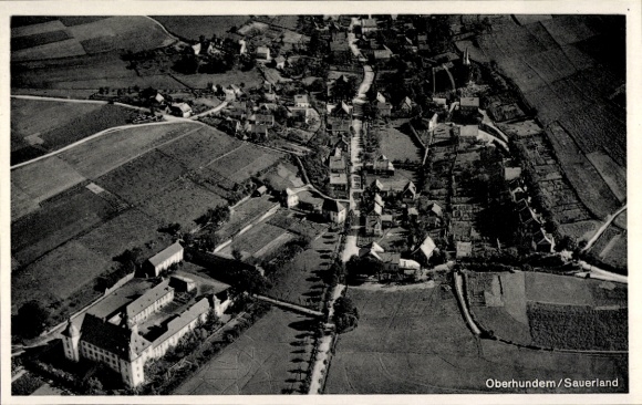 Postcard Oberhundem Kirchhundem Sauerland, aerial photograph
