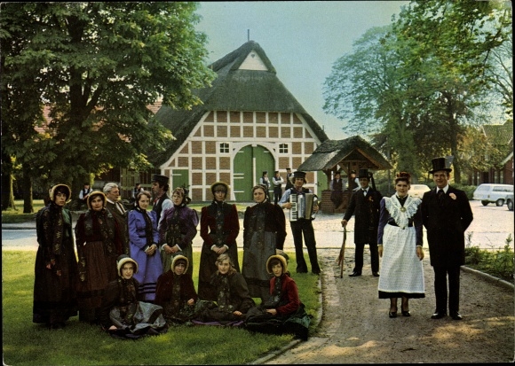 Postcard Lamstedt in Lower Saxony, folk dance and traditional costume group
