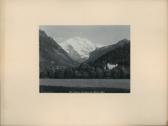 Photo Interlaken Canton Bern, Jungfrau seen from Heuberg