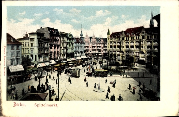 KP Berlin Mitte, Spittelmarkt, tramwaje, budynki komercyjne, przechodnie
