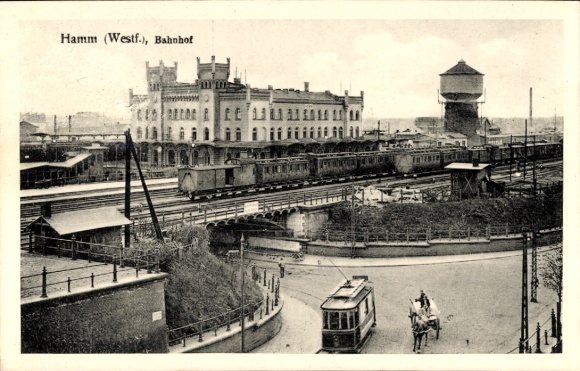 Ak Hamm in Westfalen, Bahnhof, Gleisseite, Wasserturm, Straßenbahn