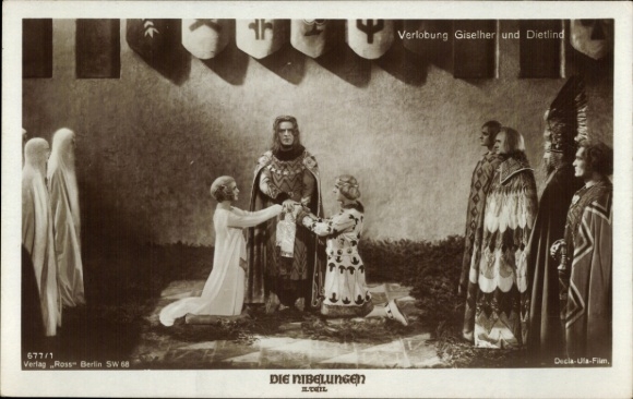 Ak Filmszene Die Nibelungen, II. Teil, Verlobung Giselher und Dietlind, Ross 677/1
