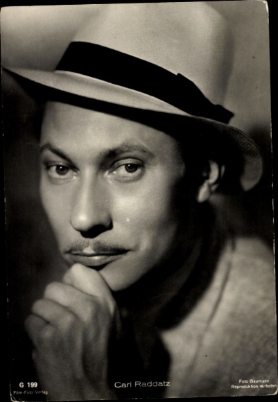 Postcard actor Carl Raddatz, portrait with hat, Film Photo Verlag G 199