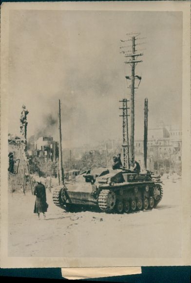 Photo Sevastopol, German assault guns, Wehrmacht, destroyed city