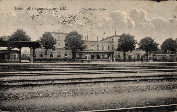 KP Hagenow w Meklemburgii, dworzec kolejowy, przy torach, strona pruska