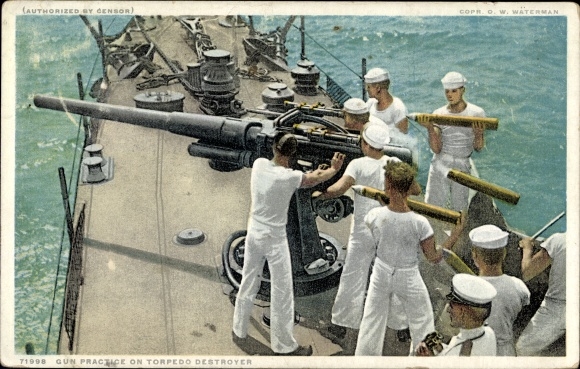 Ak USA, schietoefeningen op een torpedojager