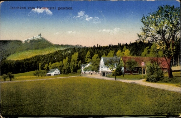 Ak Ještěd Jeschken Region Reichenberg, Berg  Landschaft mit Wohnhäusern, Bäume, blauer Himmel