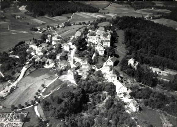 Ak Vilshofen an der Donau Niederbayern, Vorderseite einer Postkarte mit einem schwarz-weiß Luf...