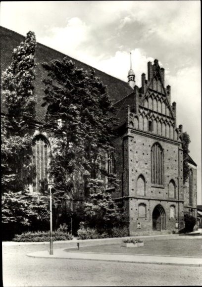 Postcard Bernau near Berlin, church side portal, Gothic architecture