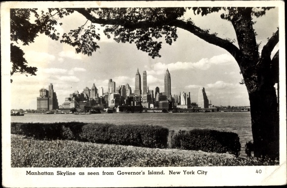 PC New York City VS, skyline van Manhattan gezien vanaf Governor's Island