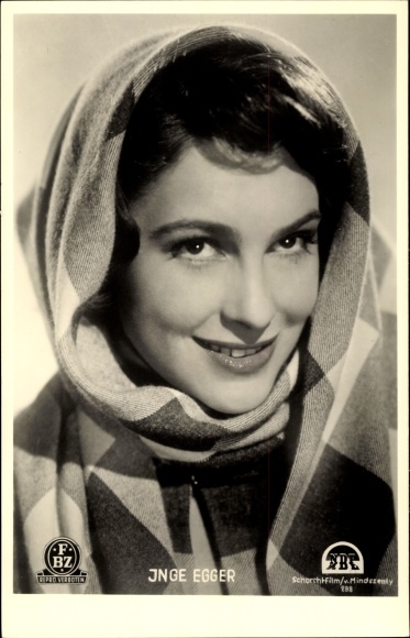 Postcard actress Inge Egger, portrait