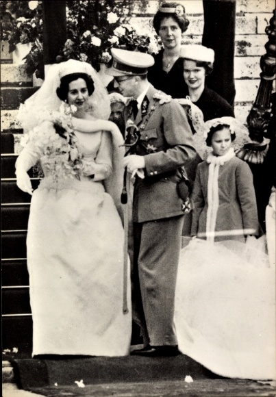 Postcard Le Roi Baudouin et la Reine Fabiola de Belgique, Adel Belgium