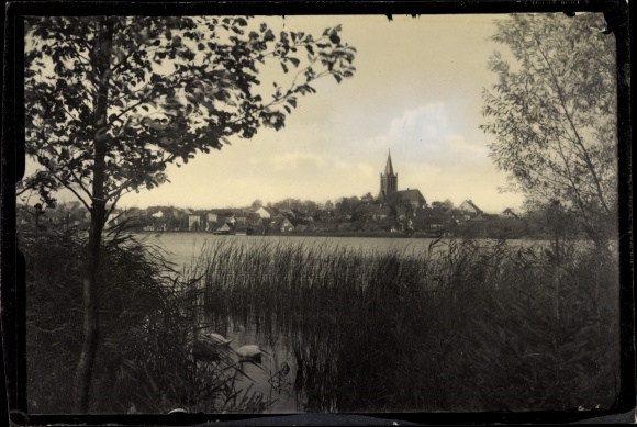 Fot. Barlinek Berlinchen Neumark Ostbrandenburg, panorama miasta od strony jeziora