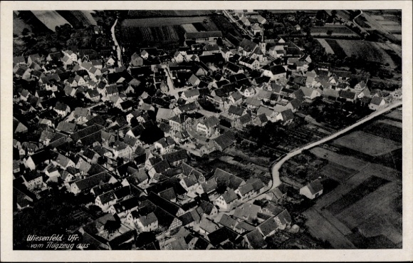 Postcard Wiesenfeld Burgwald Hesse, aerial photograph of houses, black and white, aircraft view