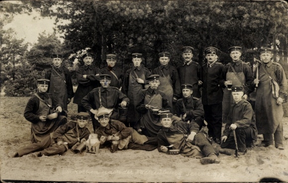 Photo Postcard Paderborn in Westphalia, Sennelager, military training area Senne, soldiers in uniform