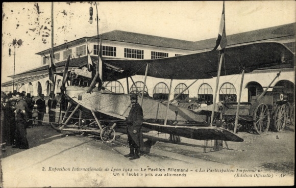 CPA Lyon Rhône, Exposition Internationale 1914, Pavillon Allemand, Taube