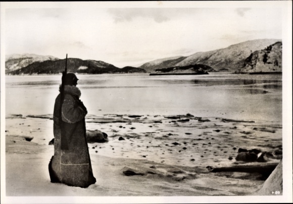 Photo Hoffmann, German Wehrmacht sentries on watch in a Norwegian fjord, April 1942