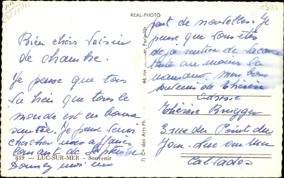 Postcard Luc sur Mer Calvados, The Beach, The Promenade, The Casino, Frau in Tracht, Walskelett