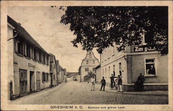 Postcard Griesheim in Hesse, town hall with market square, inn for green leaves