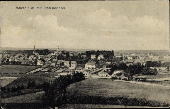 Ak Halver in de Märkisches Kreis, treinstation, stoomlocomotief, watertoren, panorama van de plaats