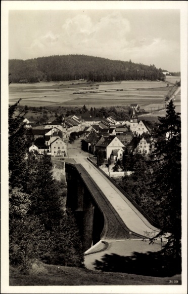 Postcard Saalburg in Thuringia, view of Saalburg, houses, bridge, forest, river