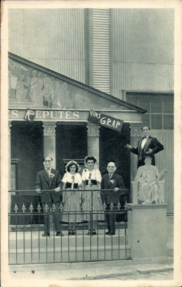 Postcard Stand des Vins Superiorieurs GRAP at the Paris Fair