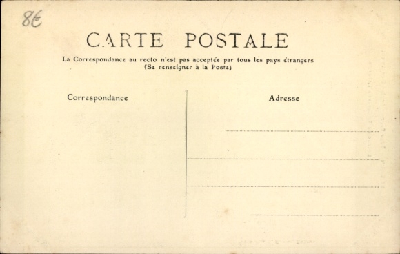 Postcard Embrun Hautes-Alpes, Tour Brune, ancient Donjon archiepiscopal, Entrée Caserne Laharpe, XIIe si