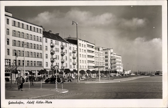 Postcard Gdynia Gotenhafen Pommern, Adolf Hitler Square, street view